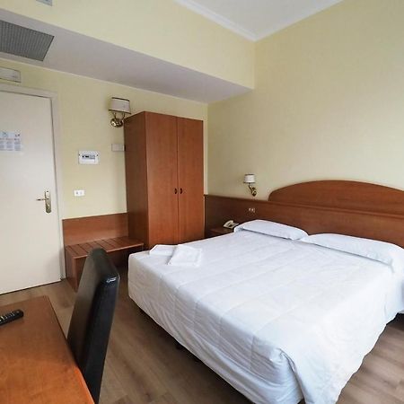 Hotel Laura Róma Kültér fotó