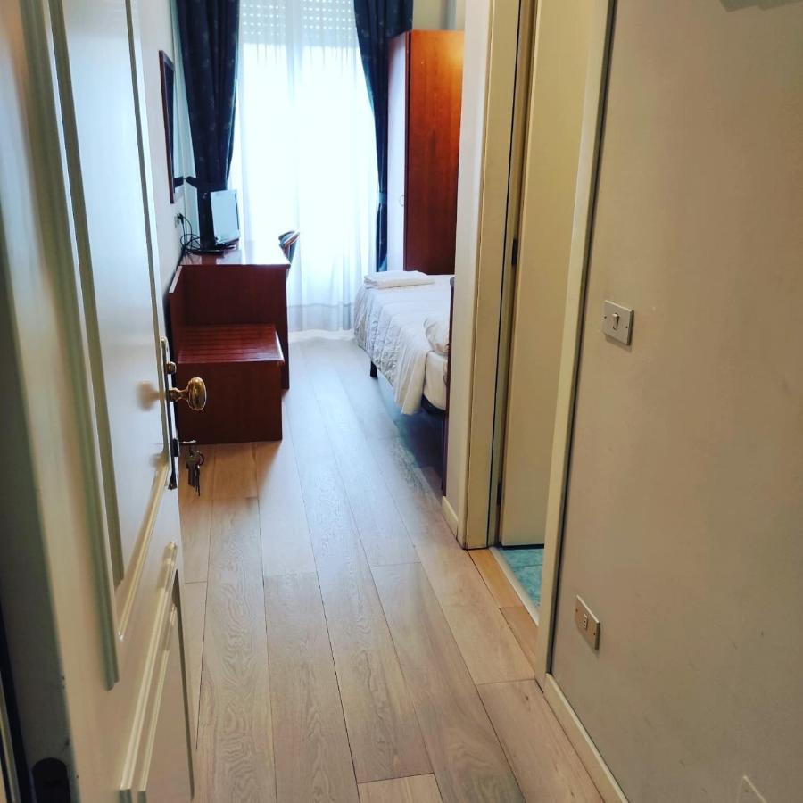 Hotel Laura Róma Kültér fotó