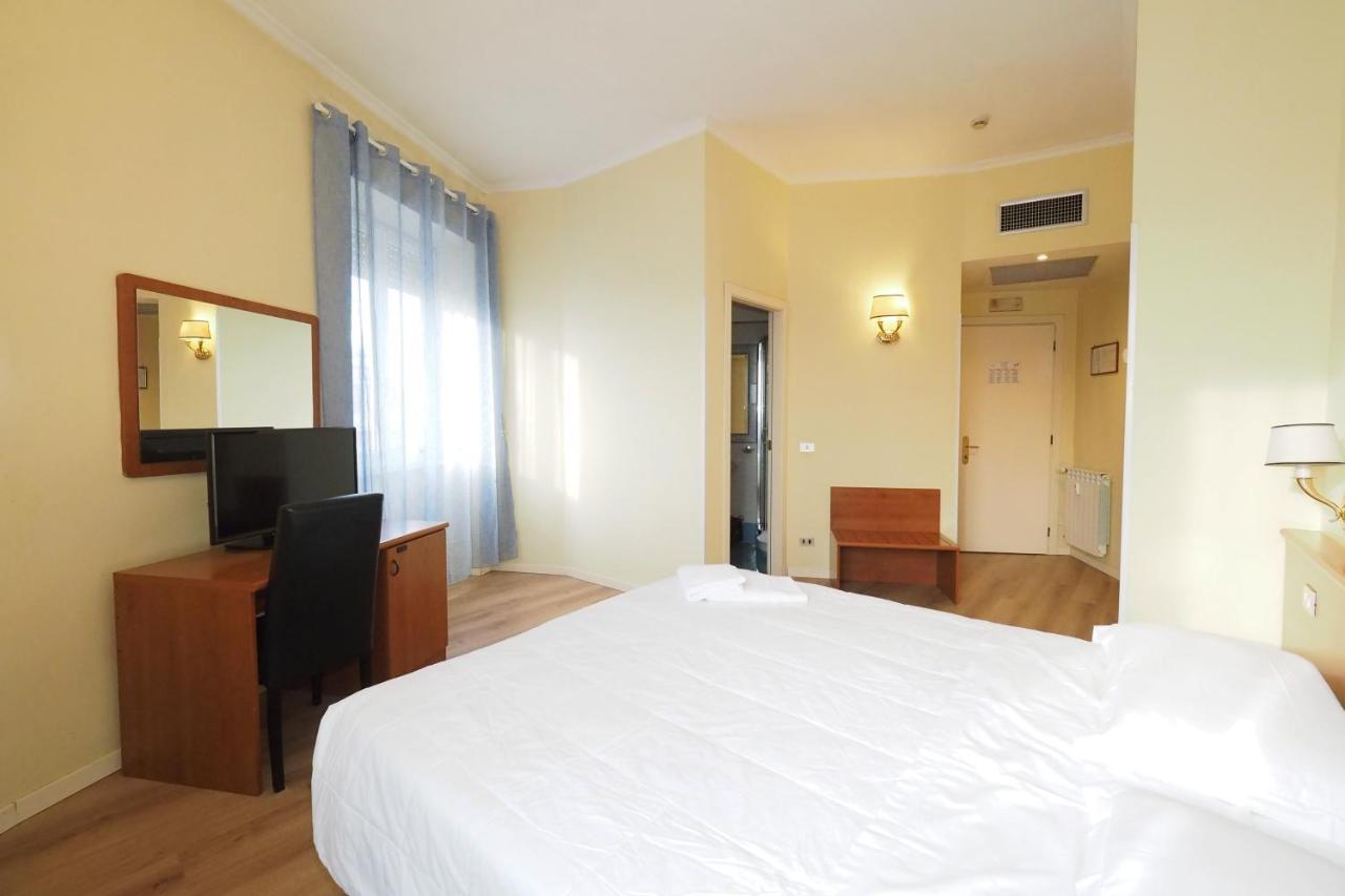 Hotel Laura Róma Kültér fotó