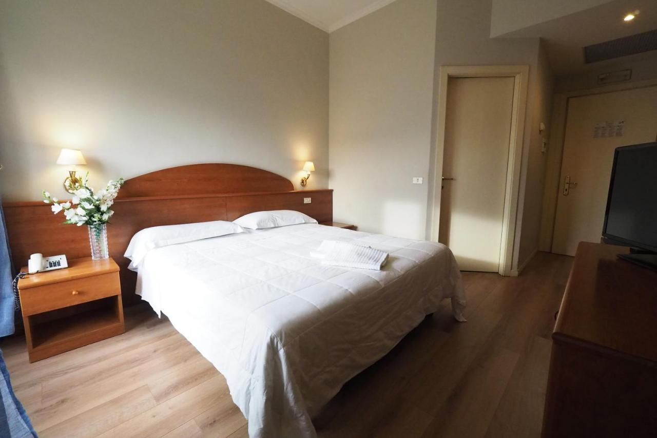 Hotel Laura Róma Kültér fotó