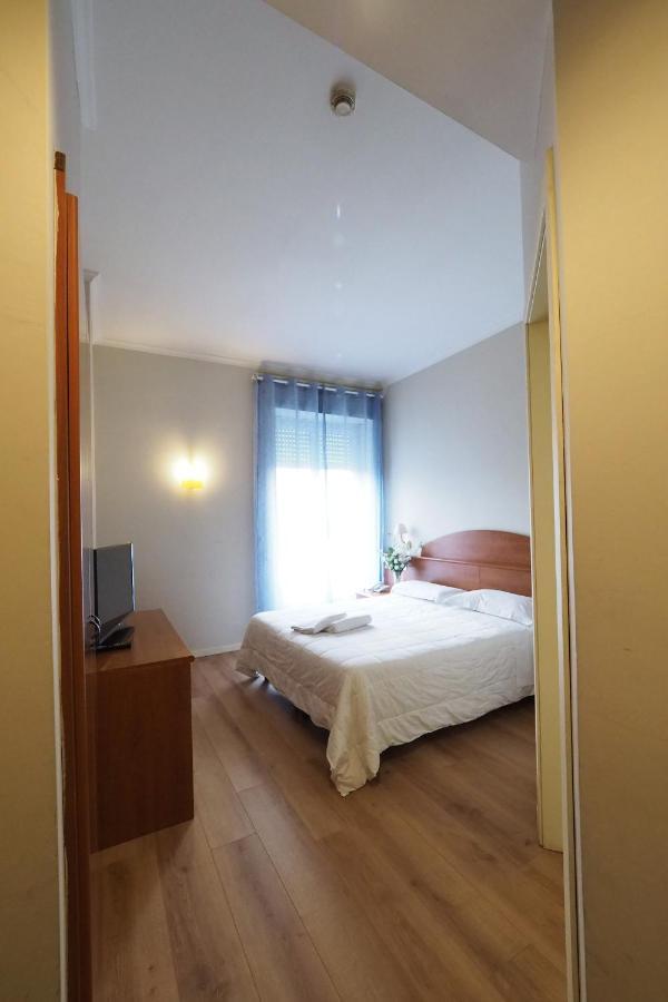 Hotel Laura Róma Kültér fotó