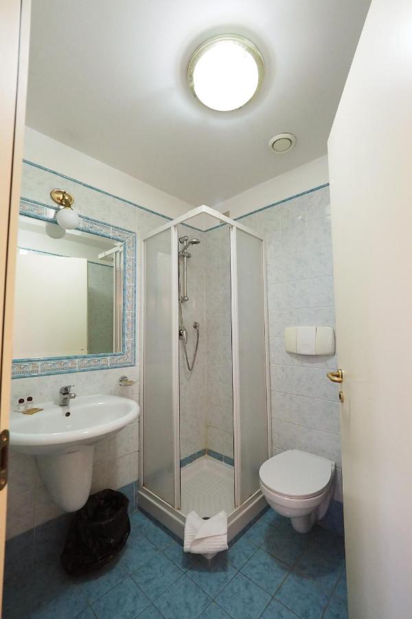 Hotel Laura Róma Kültér fotó