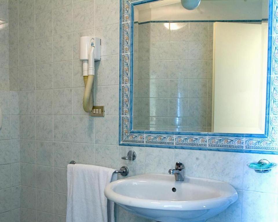 Hotel Laura Róma Kültér fotó